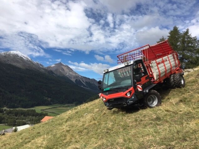 The TP 410 in its element in demanding terrain.